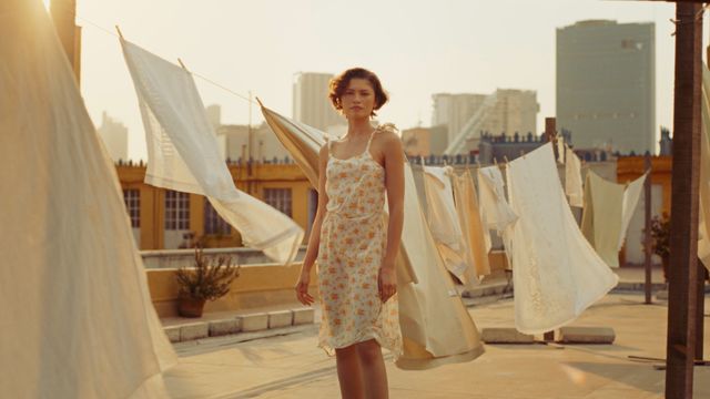Evaluarea reclamei video: PRADA — Never The Same, Always Myself